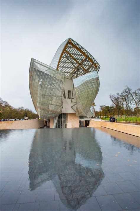 louis vuitton foundation shuttle|louis vuitton museum website.